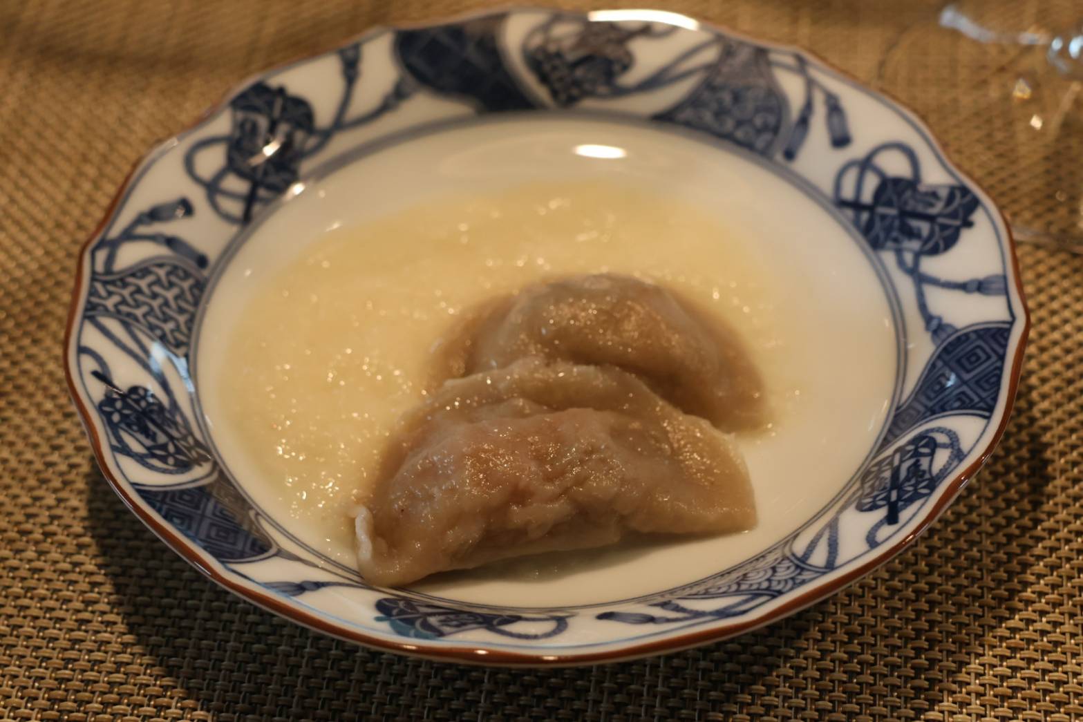 信州長芋のすり流しと野沢菜紹興酒漬けの水餃子