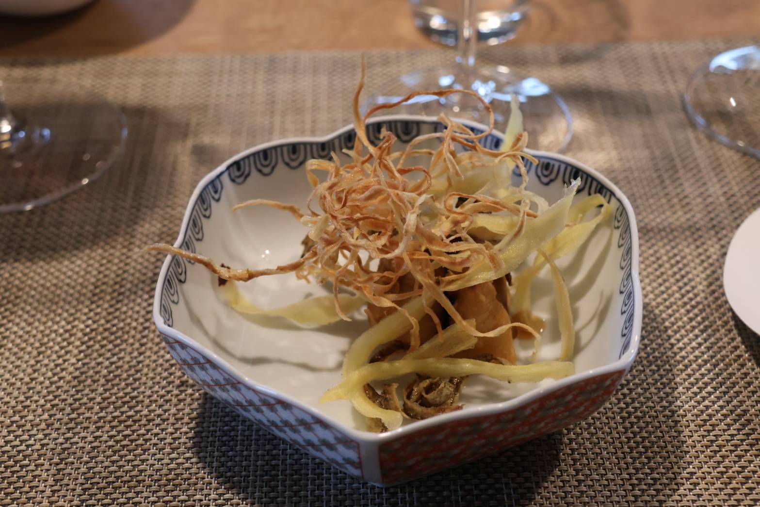 鯉の唐揚げ 熟成黒酢餡掛け